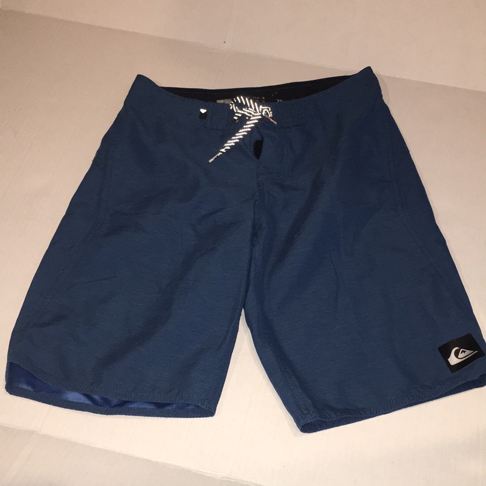 QuickSilver Board Shorts | Size 27
